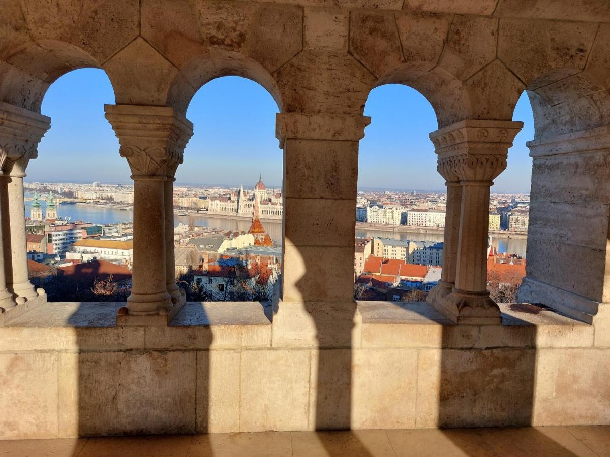 Sunny Studio At The Castle ブダペスト エクステリア 写真